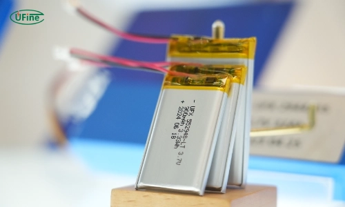 3 7 v dc battery