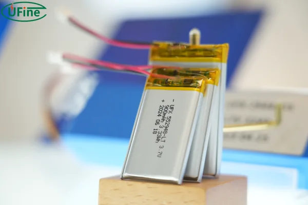 3.7v battery types