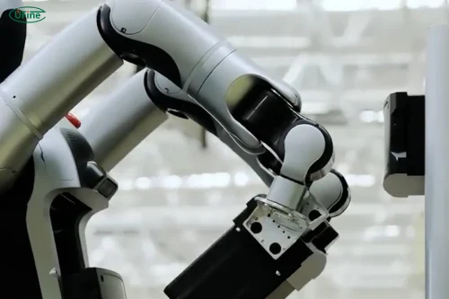 a humanoid robot that can replace its own battery