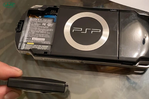replacing your psp battery