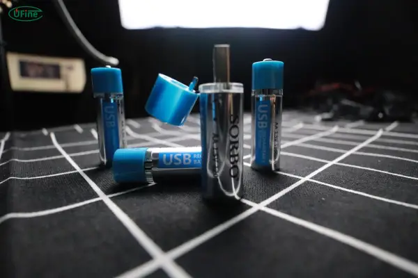 usb battery voltage