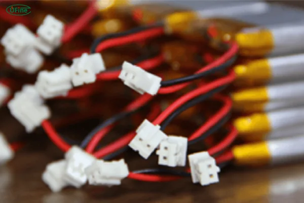 what are lipo battery plugs