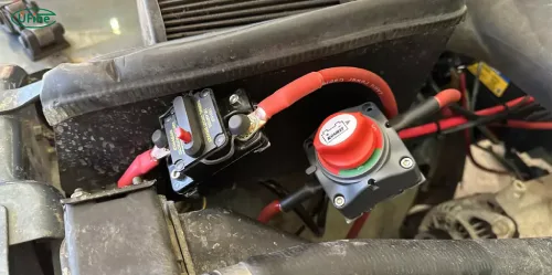 where and how is a battery disconnect installed