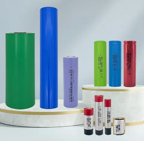 different types of flashlight battery sizes including 18650 26650 CR123A