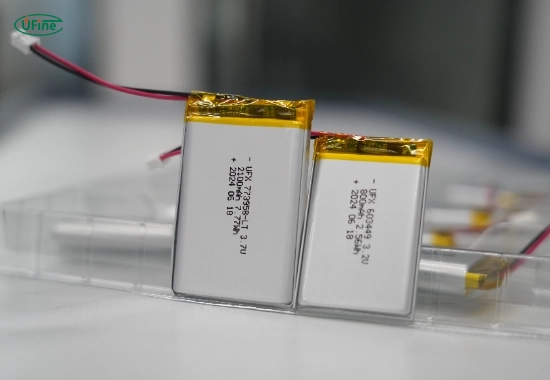 how much does a lithium battery weigh