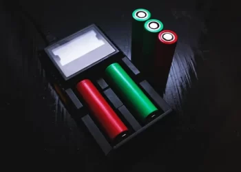 how to charge 18650 battery