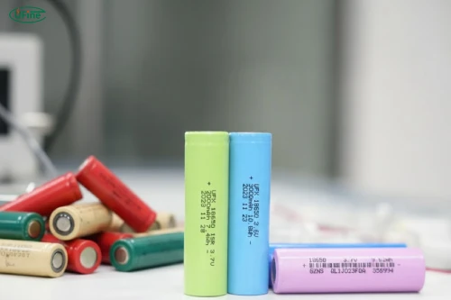 새 18650 배터리와 가짜 18650 배터리 비교