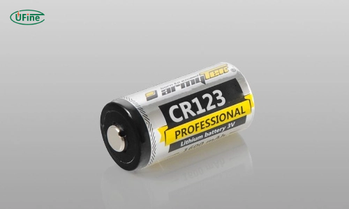 what is a cr123 battery