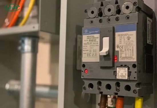 what is an amp breaker
