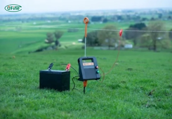 what is an electric fence battery